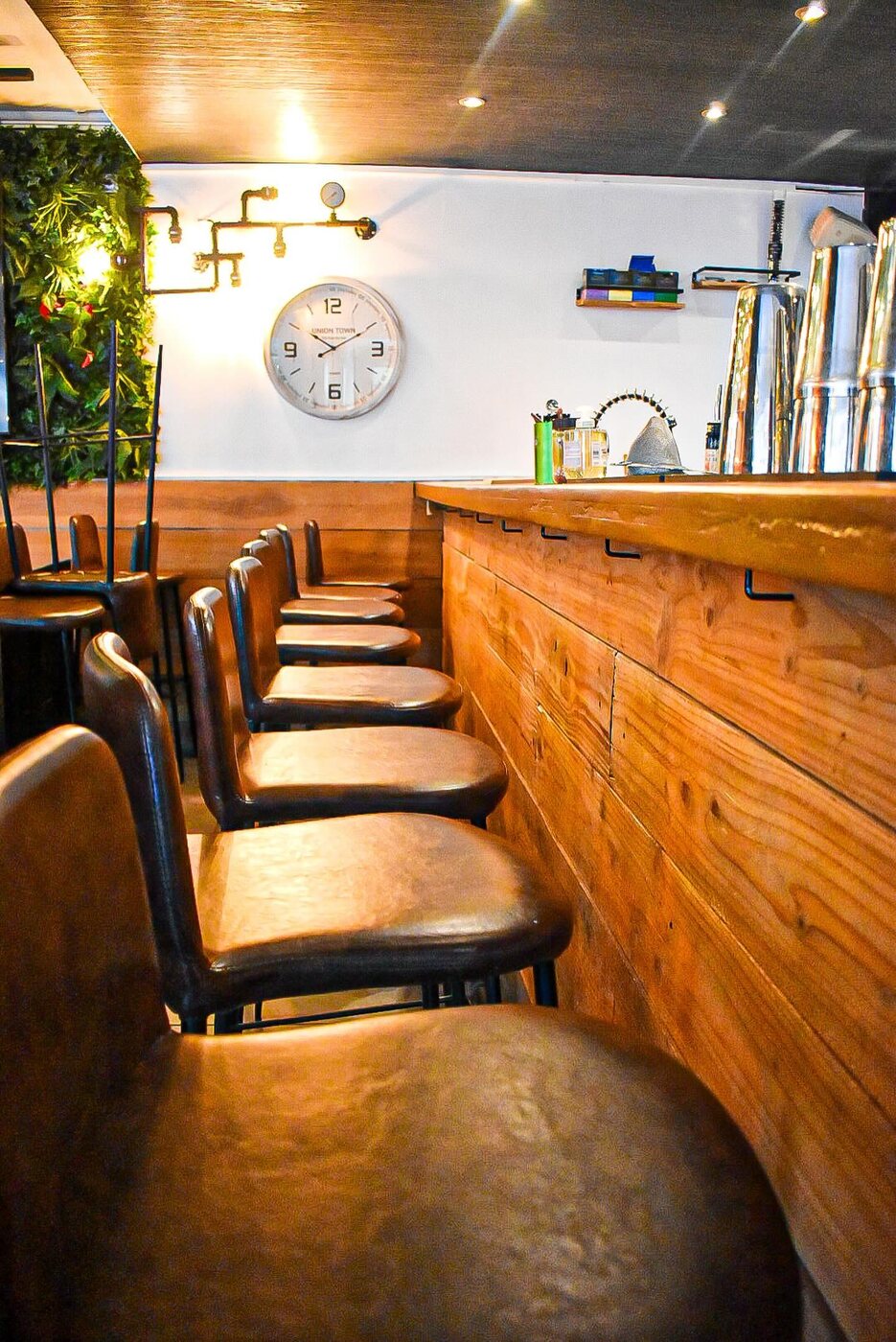 La salle et le comptoir